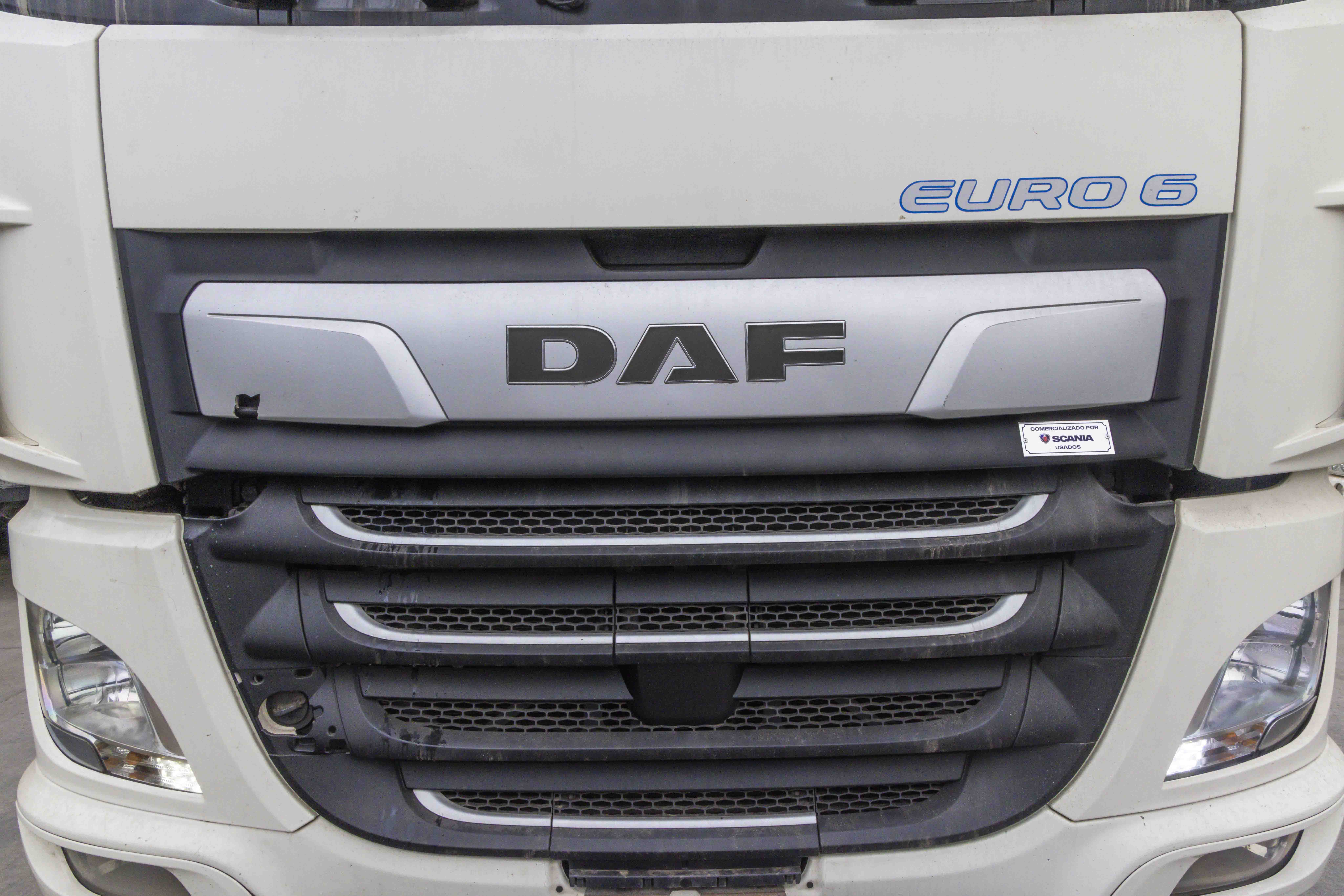 TRACTO CAMION DAF 140