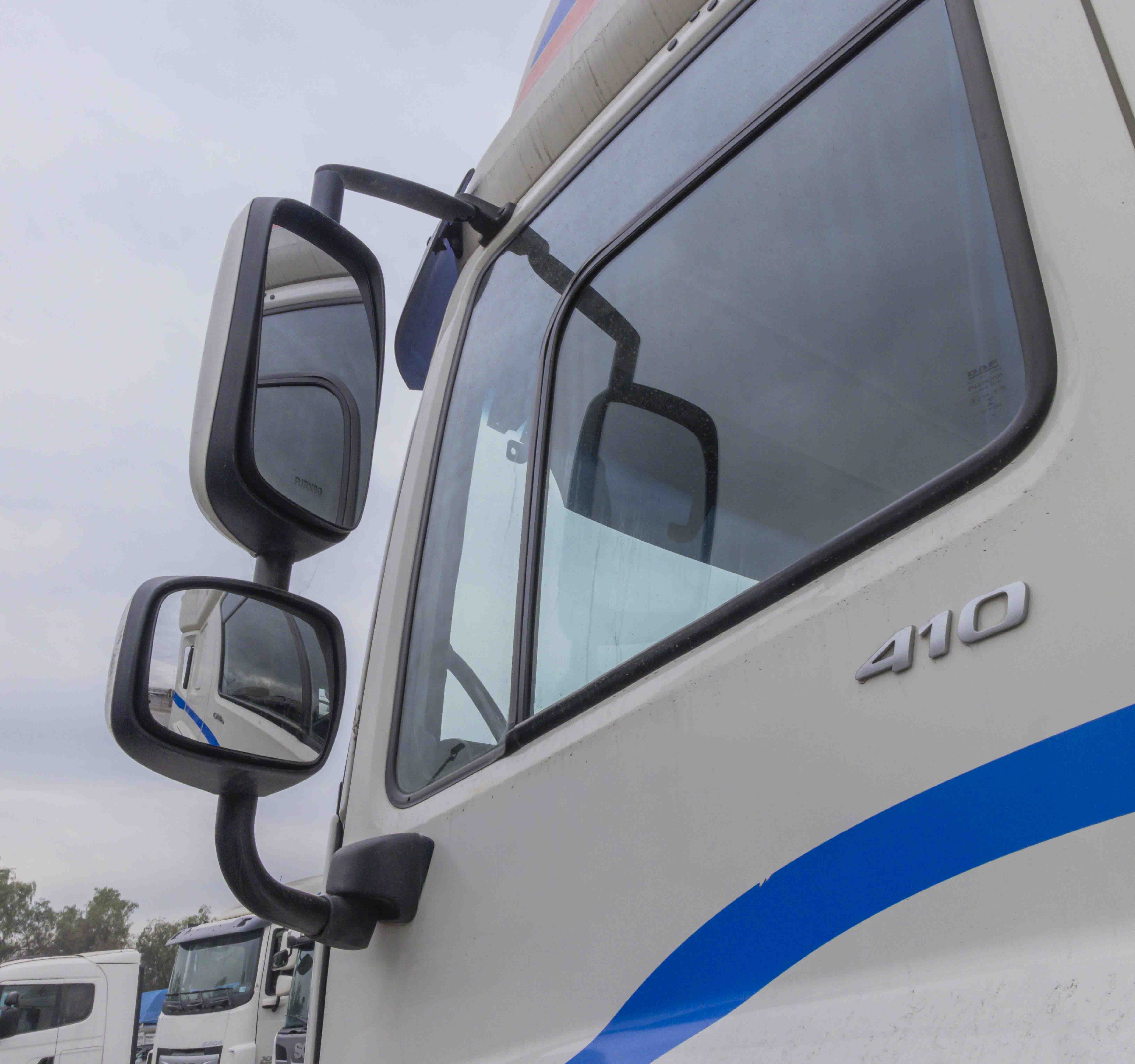 TRACTO CAMION DAF 140