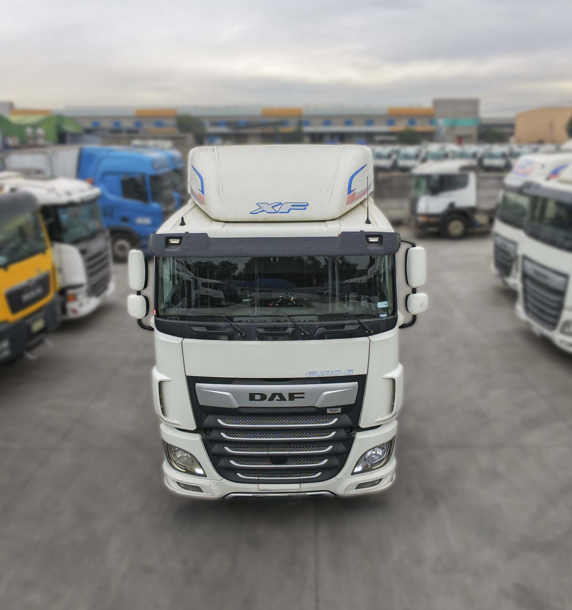 TRACTO CAMION DAF 141
