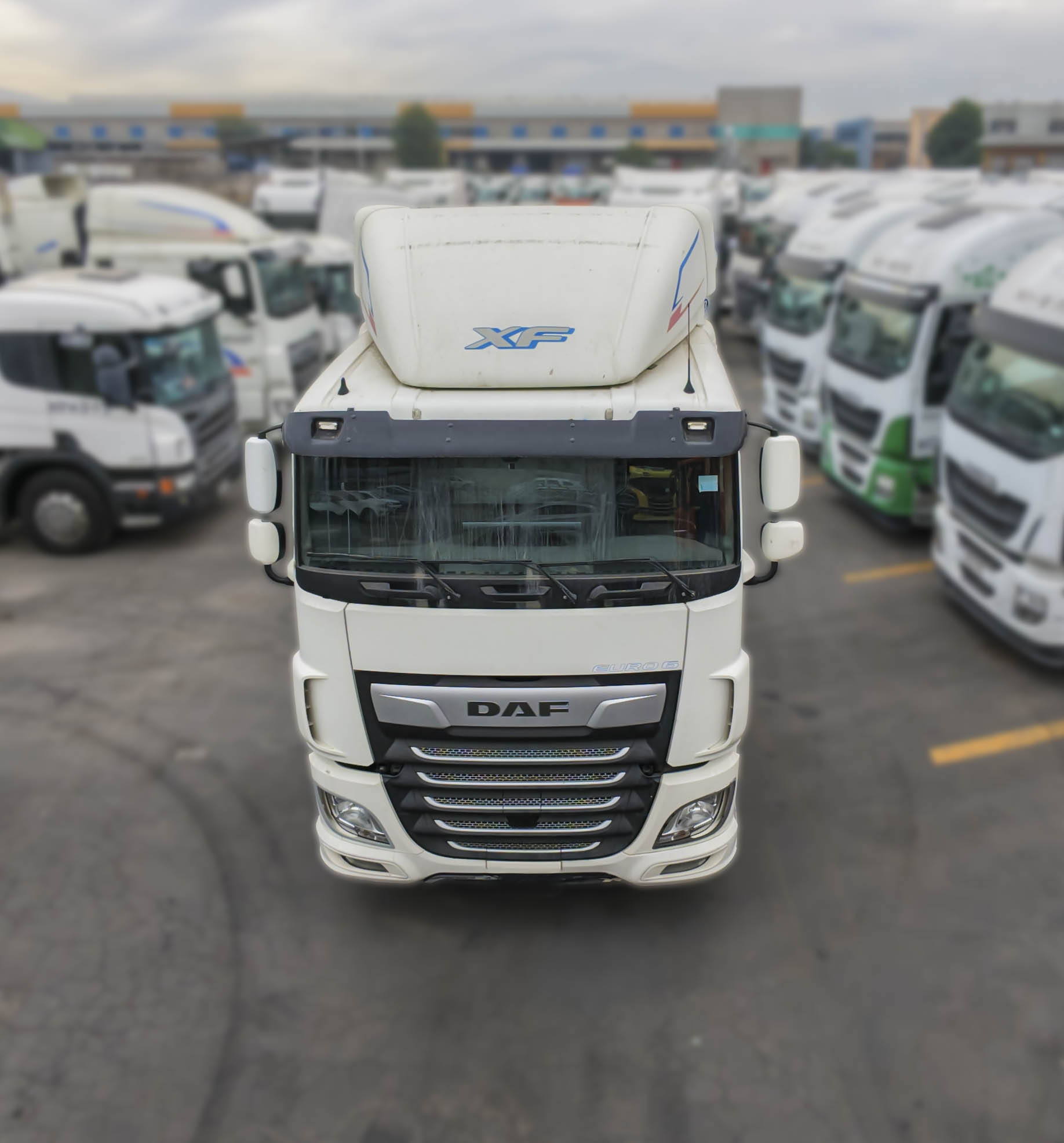 TRACTO CAMION DAF 137