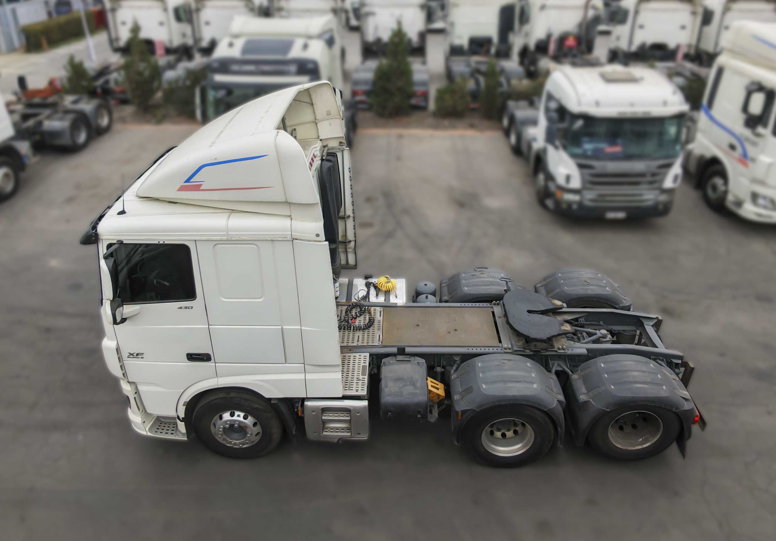 TRACTO CAMION DAF 137