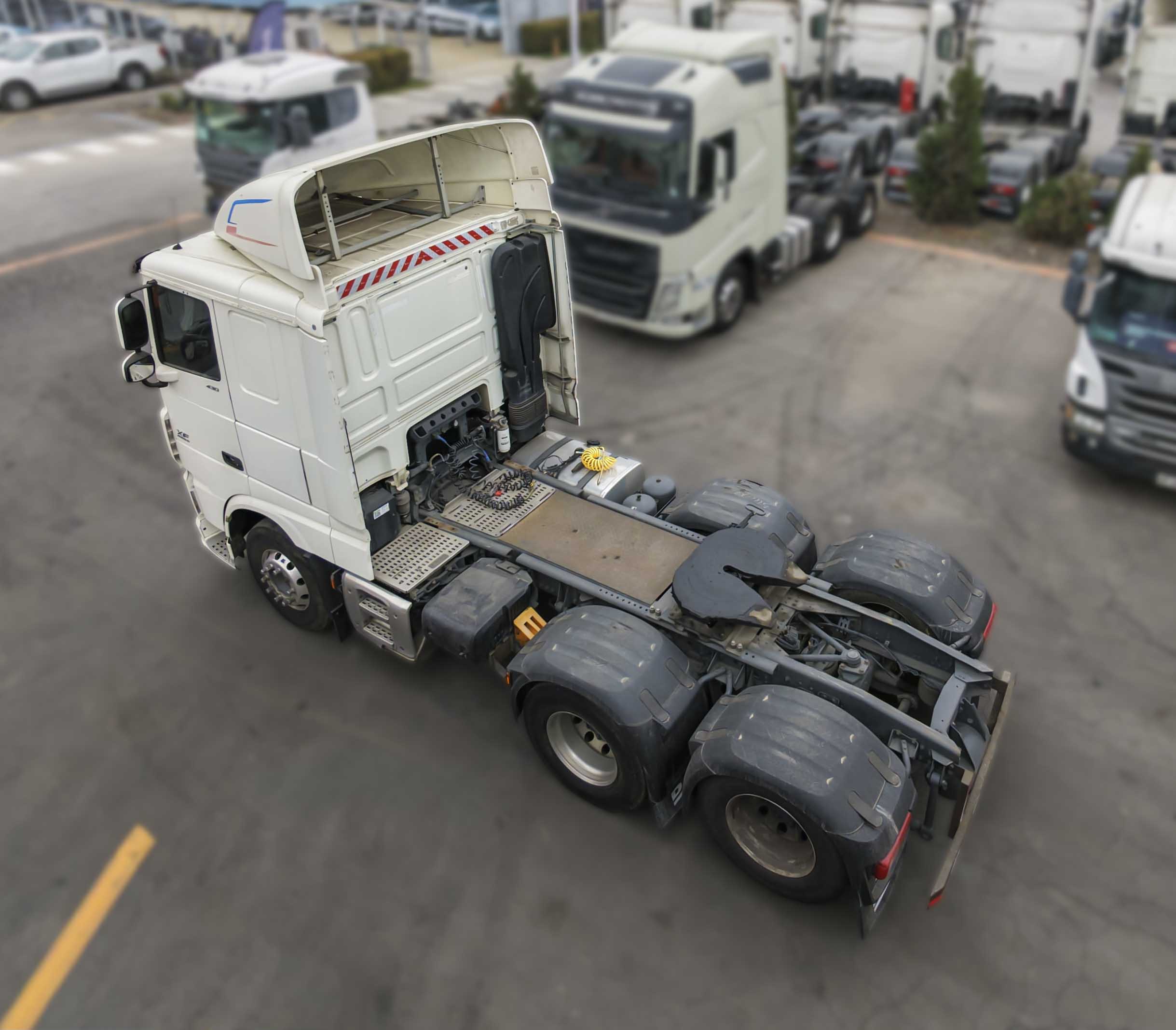 TRACTO CAMION DAF 137