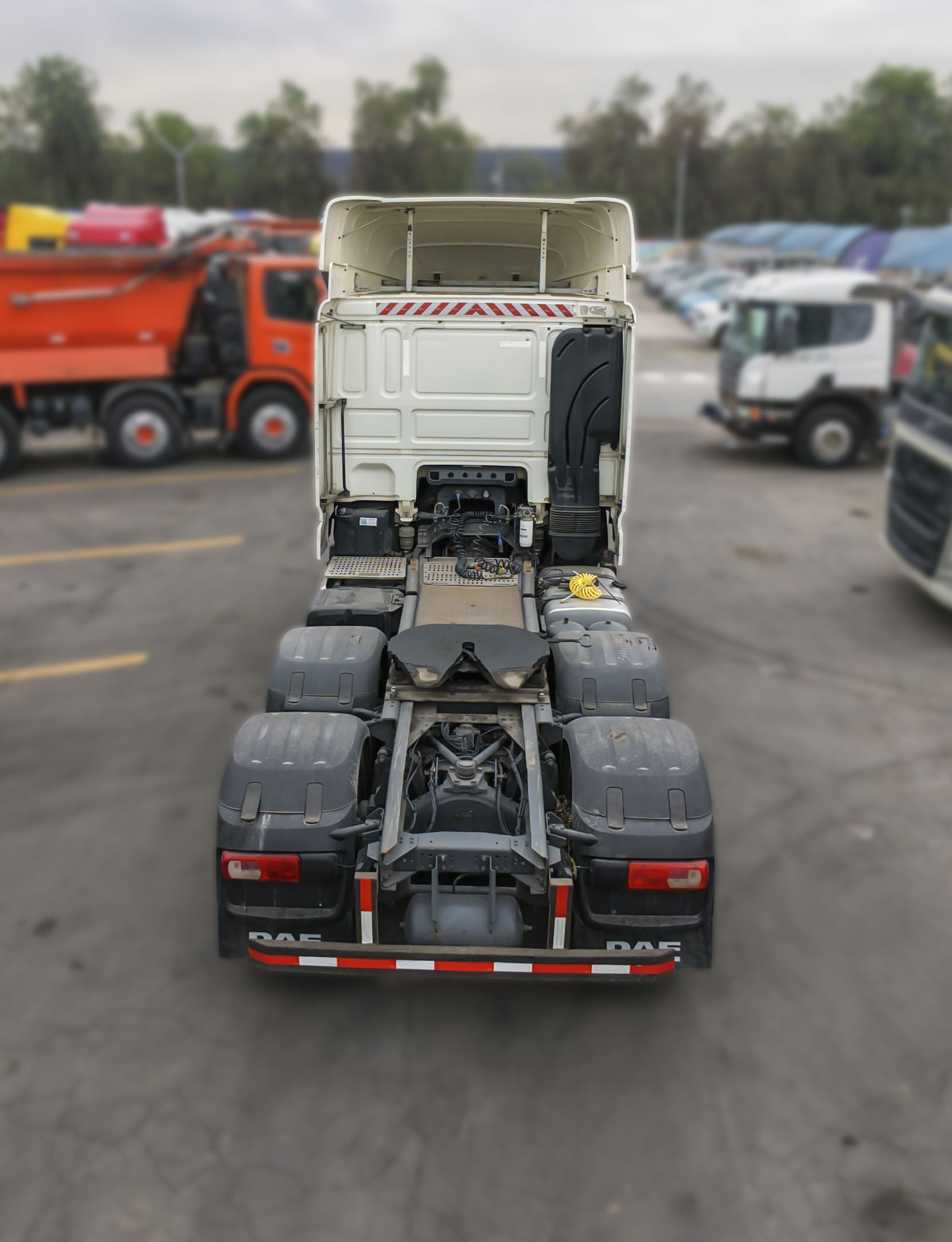 TRACTO CAMION DAF 137