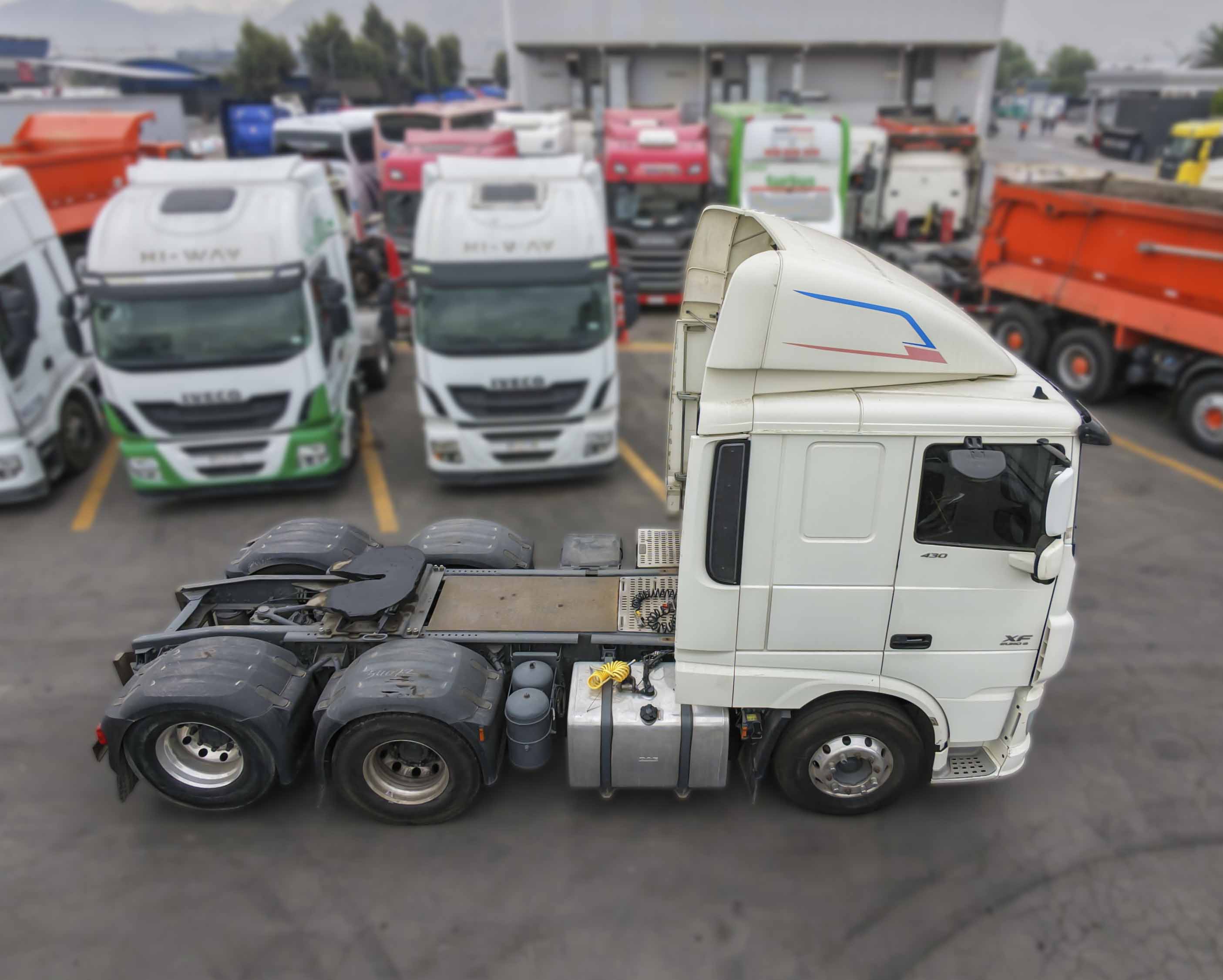 TRACTO CAMION DAF 137