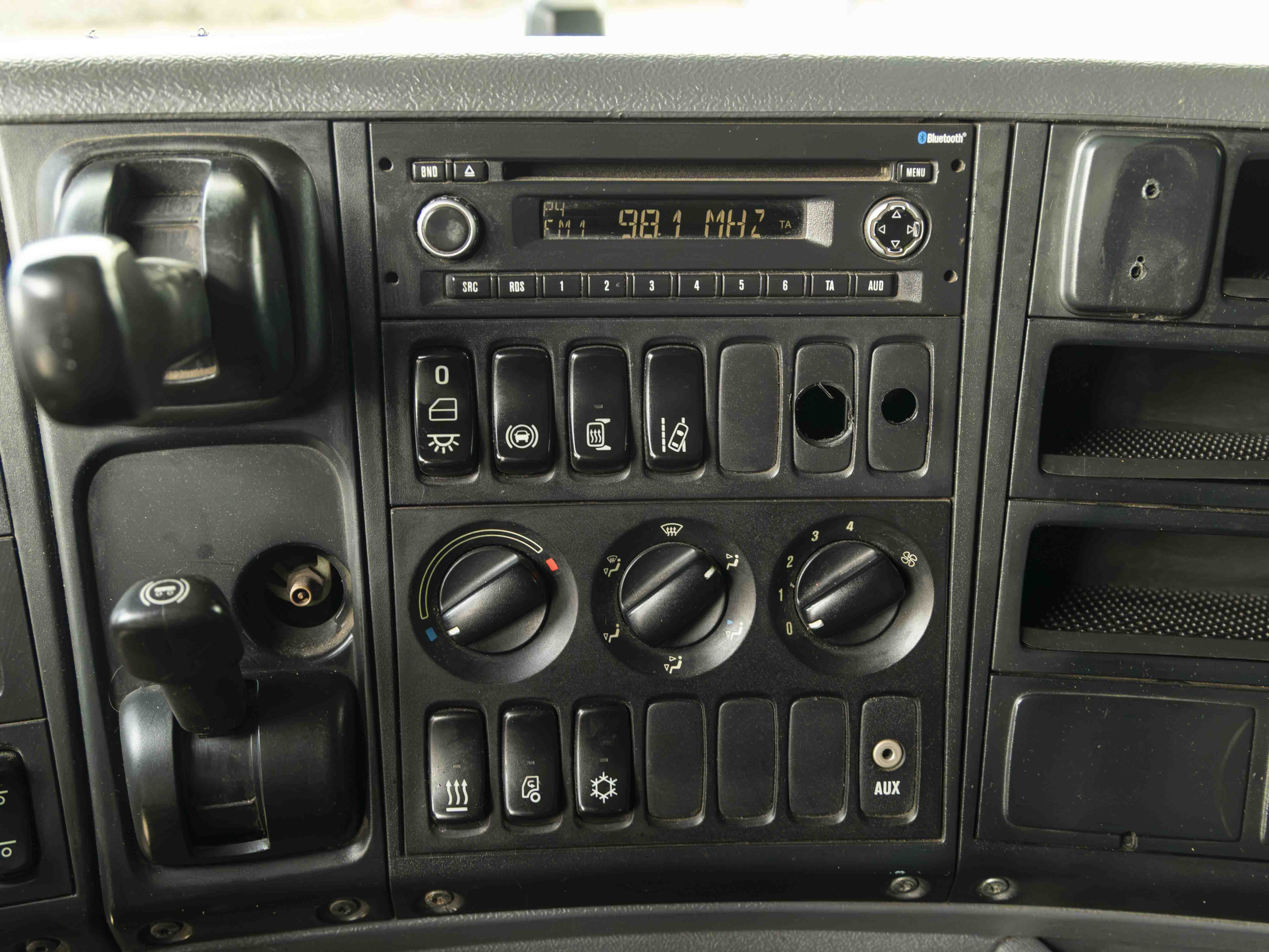 SCANIA Tracto camión 150 - foto 11
