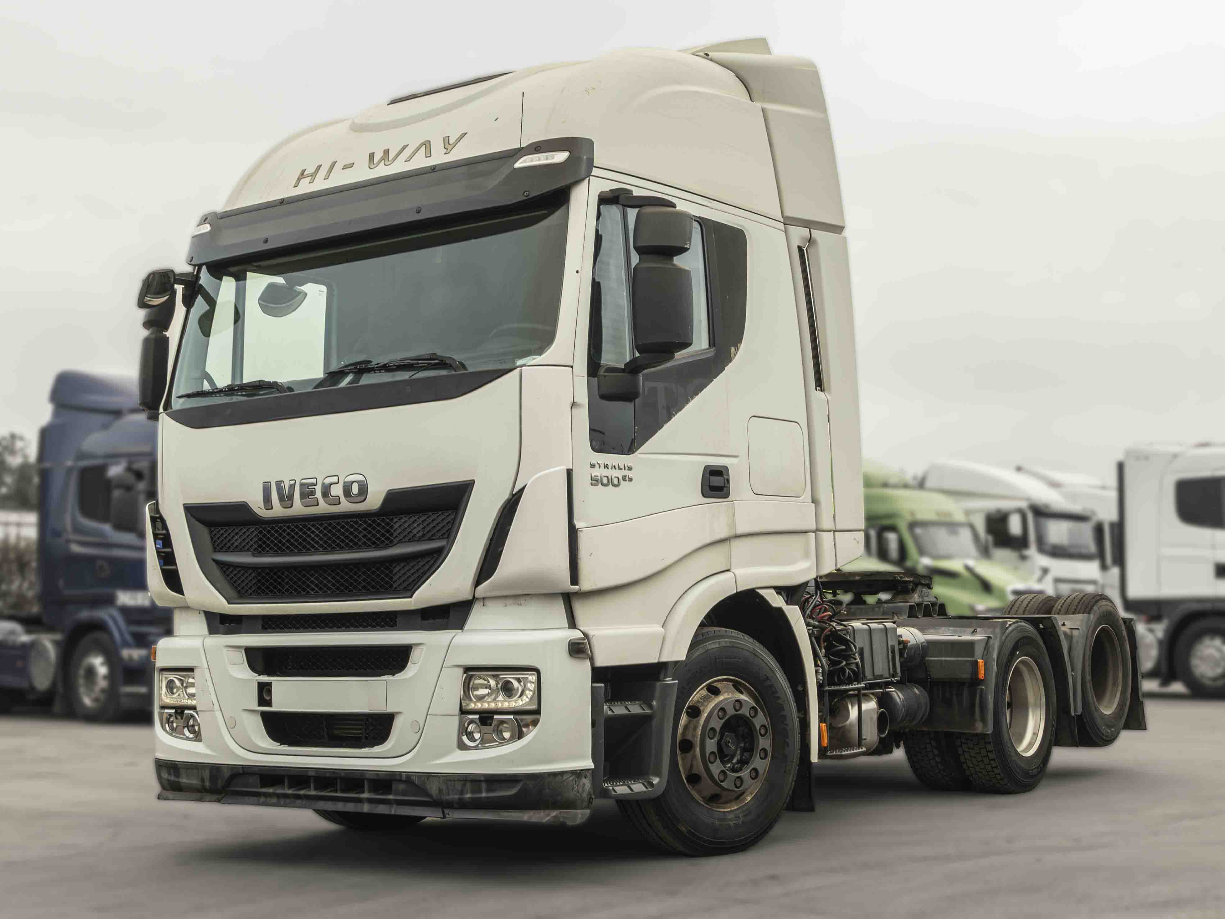 IVECO Tracto Camión 160 - foto 3