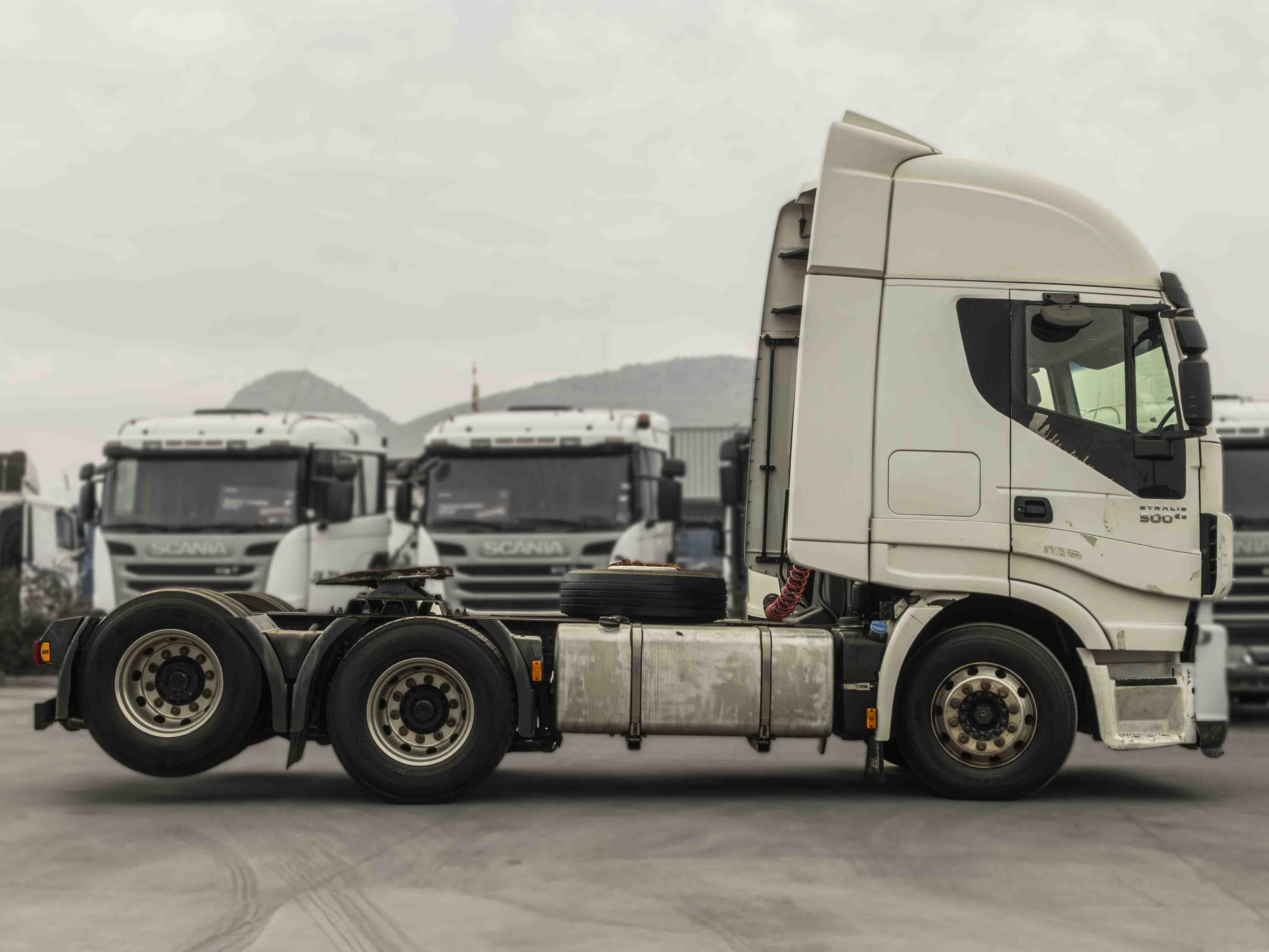 IVECO Tracto Camión 160 - foto 7